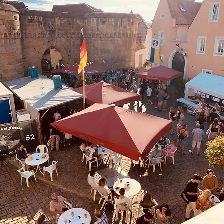 The Hampton Hock's - Wellness & Wine Apart Otel