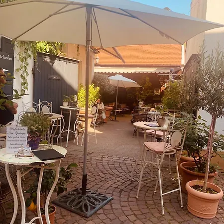 The Hampton Hock's - Wellness & Wine Freinsheim