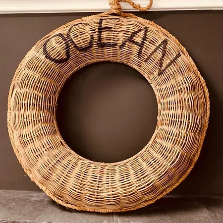 The Hampton Hock's - Wellness & Wine