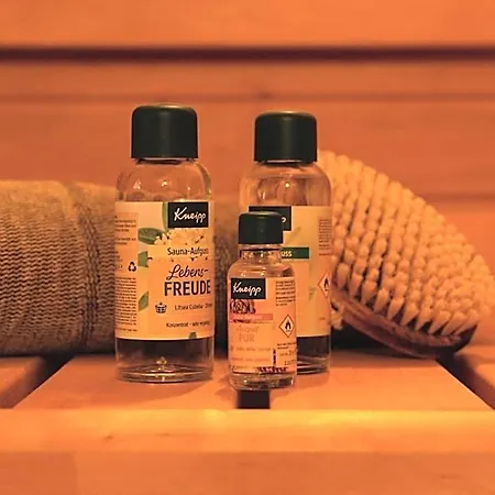 The Hampton Hock's - Wellness & Wine מלון דירות